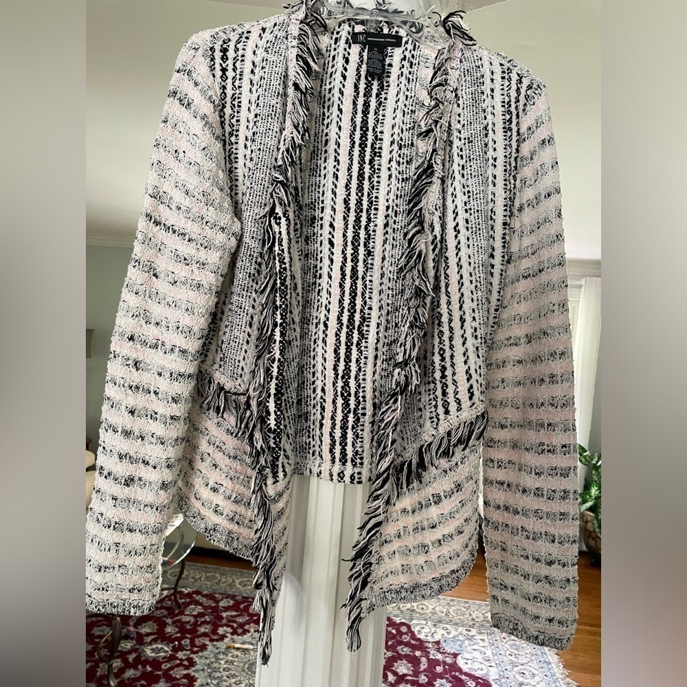 INC International women’s open front tweed fringe Cardigan/ Blazer. Black,pink